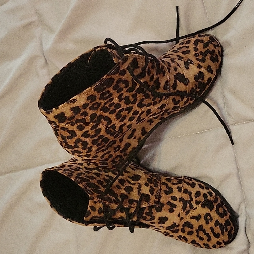 Wedge booties